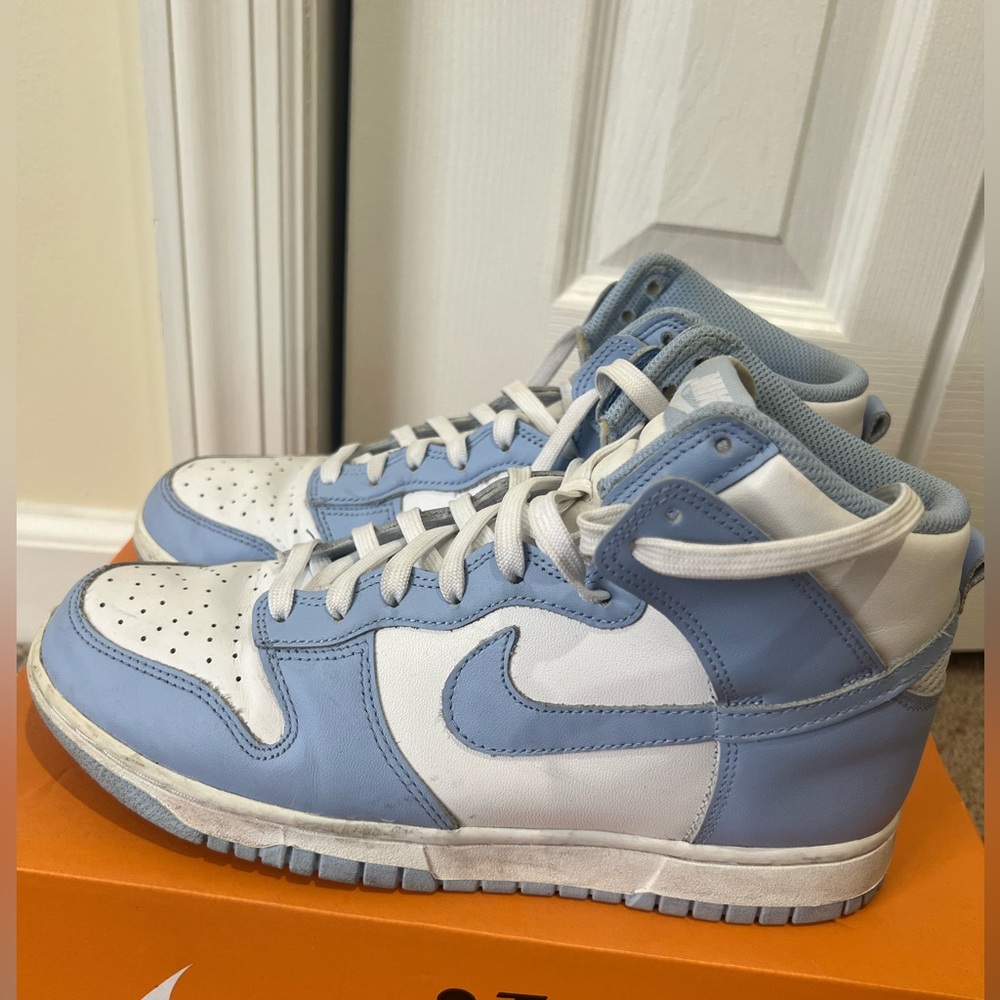 Women’s Nike Dunks High ‘Aluminum’